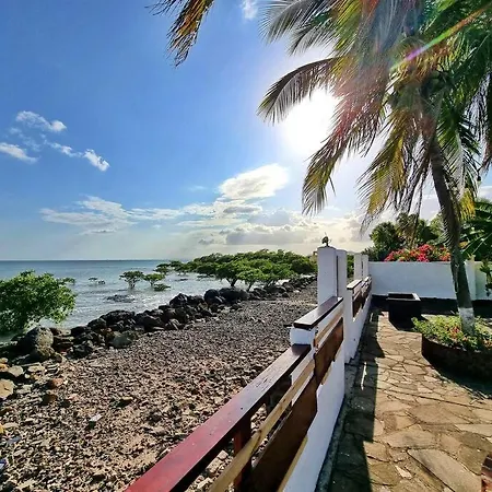 A Beachfront Property Very Near To Panama City Veracruz Exterior photo